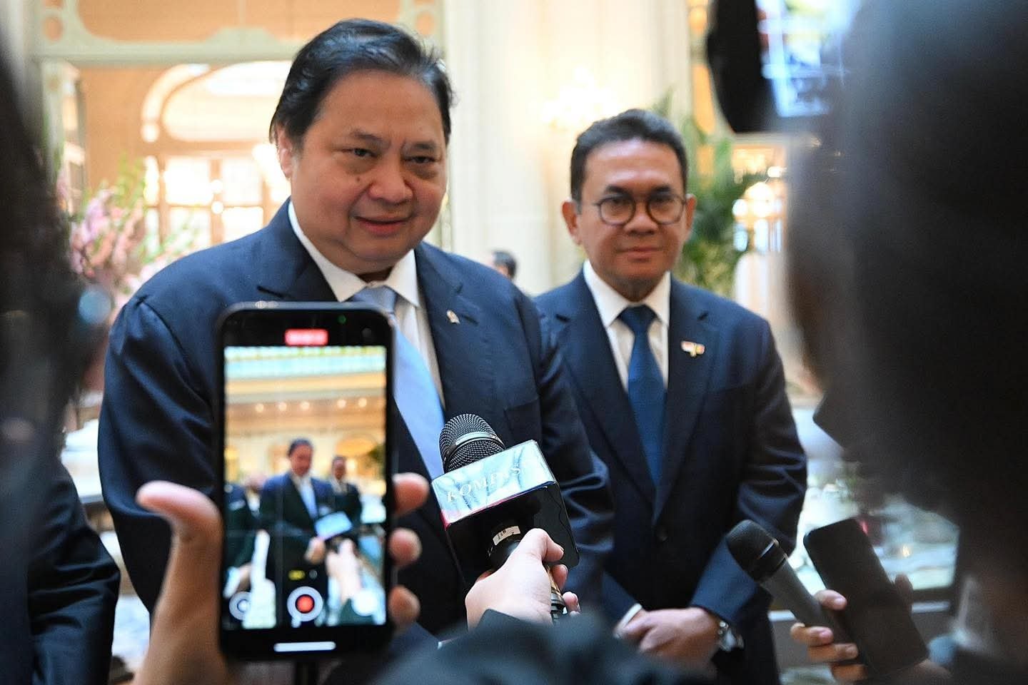 Amerika Serikat Tunda tarif Impor 32% untuk RI, Ini Kata Airlangga